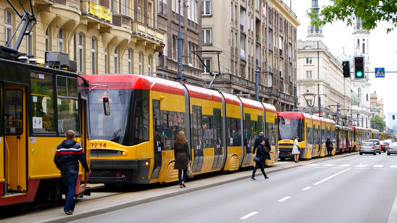 Tramwaj potrącił 15-latka